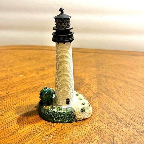 Lighthouse Mini Merch Lefton | Accents | Lefton Miniature Lighthouse Cape Florida | Poshmark